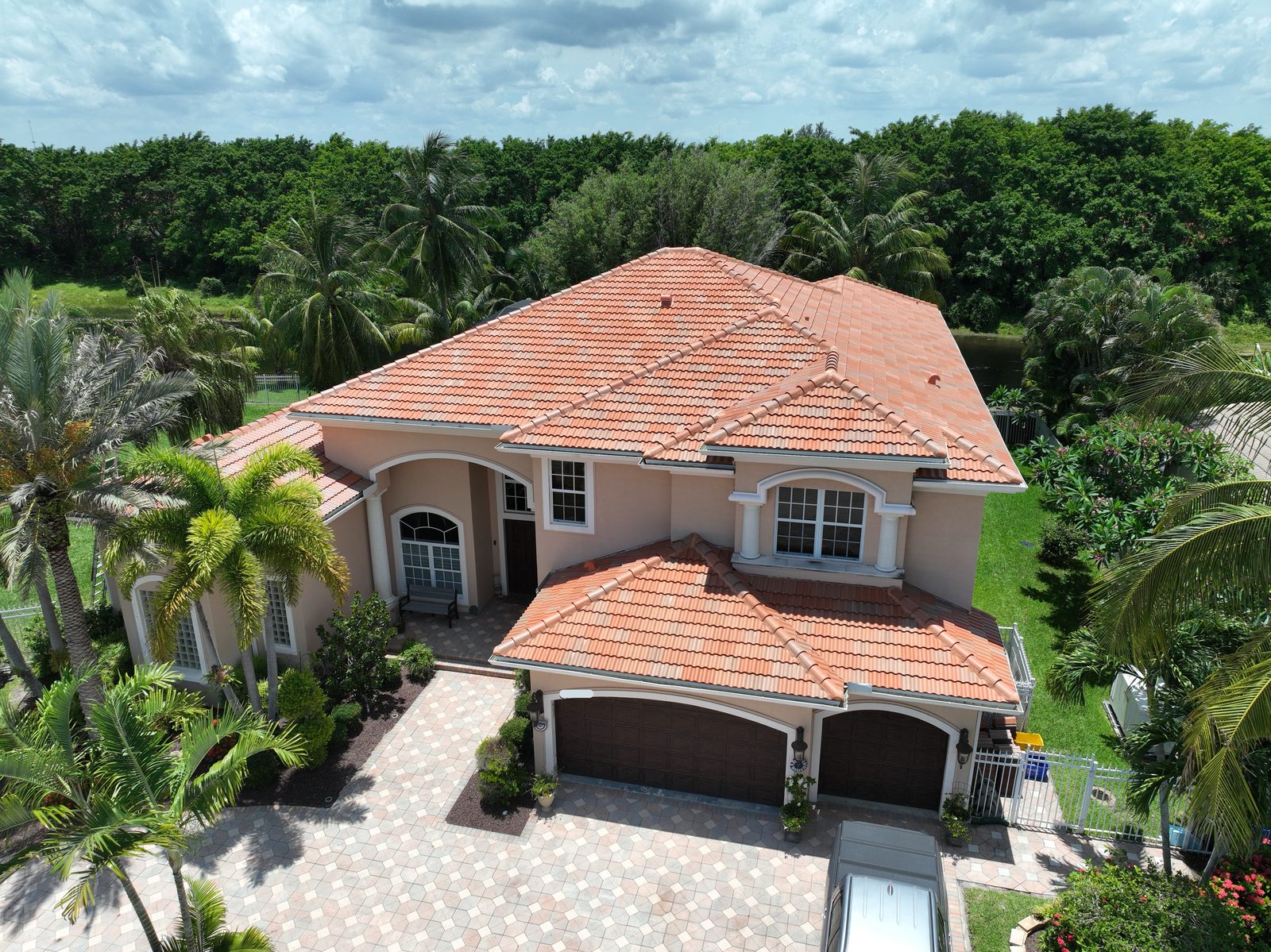 Tile roof replacement on a two story South Florida estate