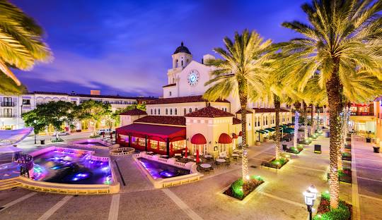 Roofing Contractor - West Palm Beach, FL