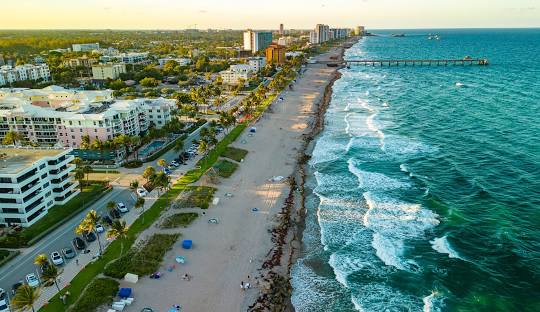 Roofing Contractor - Deerfield Beach, FL